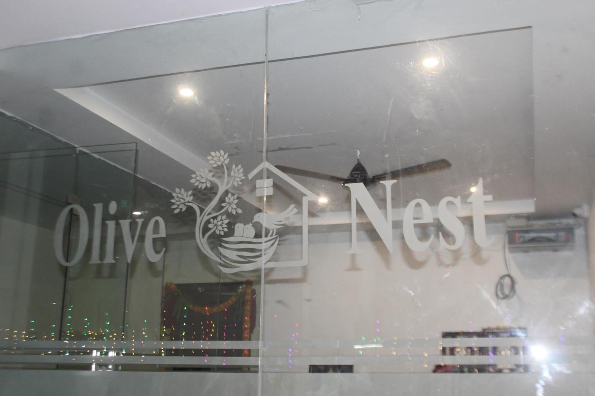Hotel Olive Nest- Tirupati Bus Stand- 300 Meters, Railway Station- 400 Meters Esterno foto