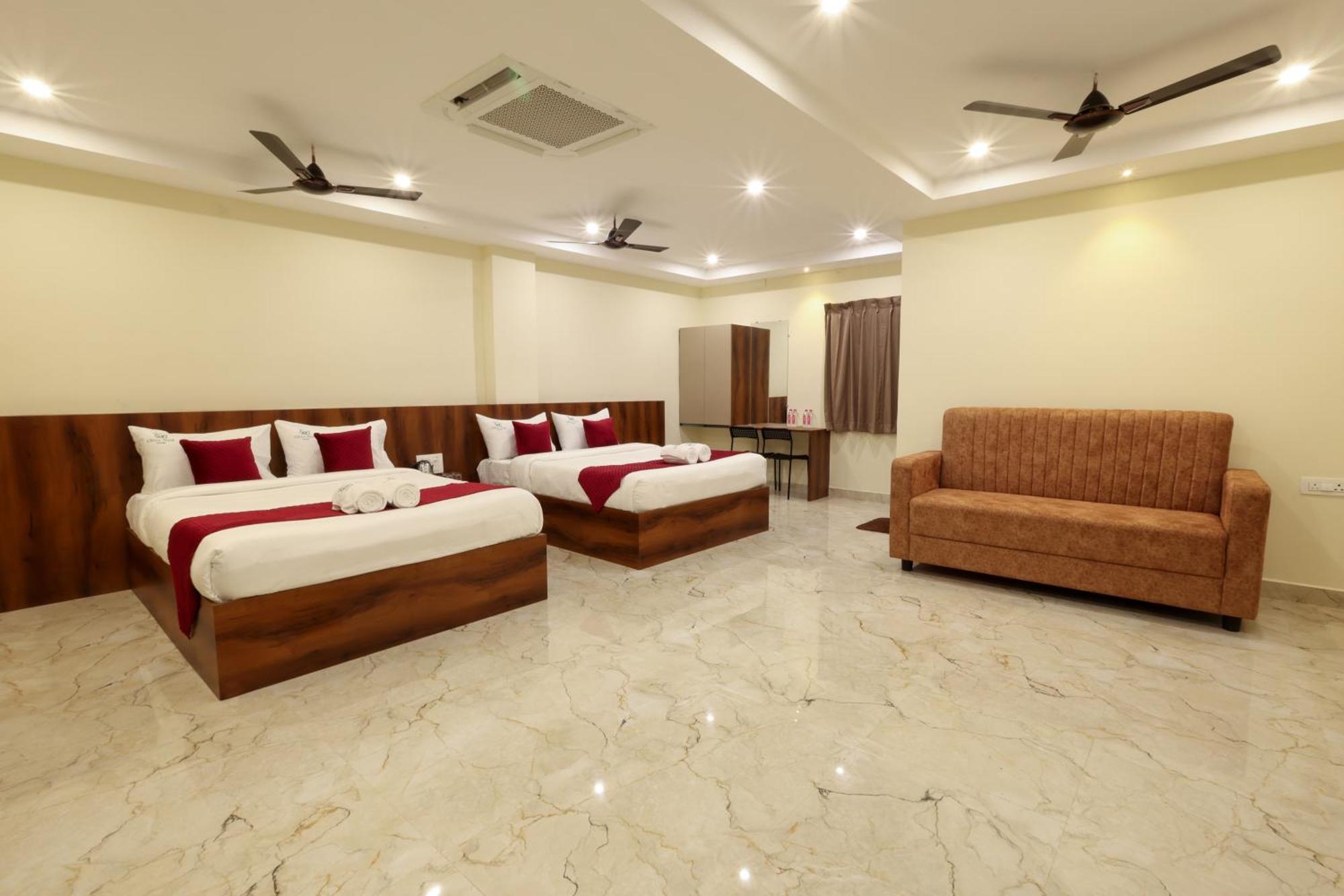 Hotel Olive Nest- Tirupati Bus Stand- 300 Meters, Railway Station- 400 Meters Esterno foto