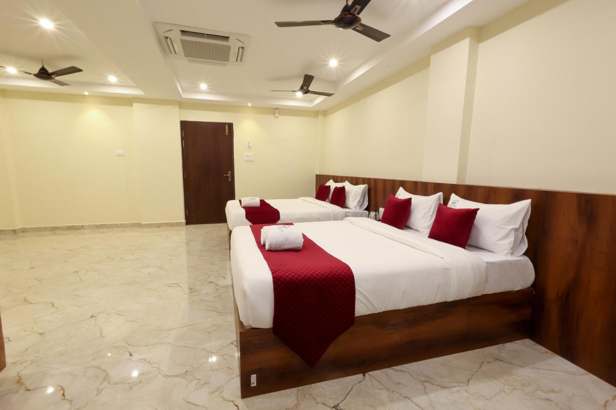 Hotel Olive Nest- Tirupati Bus Stand- 300 Meters, Railway Station- 400 Meters Esterno foto