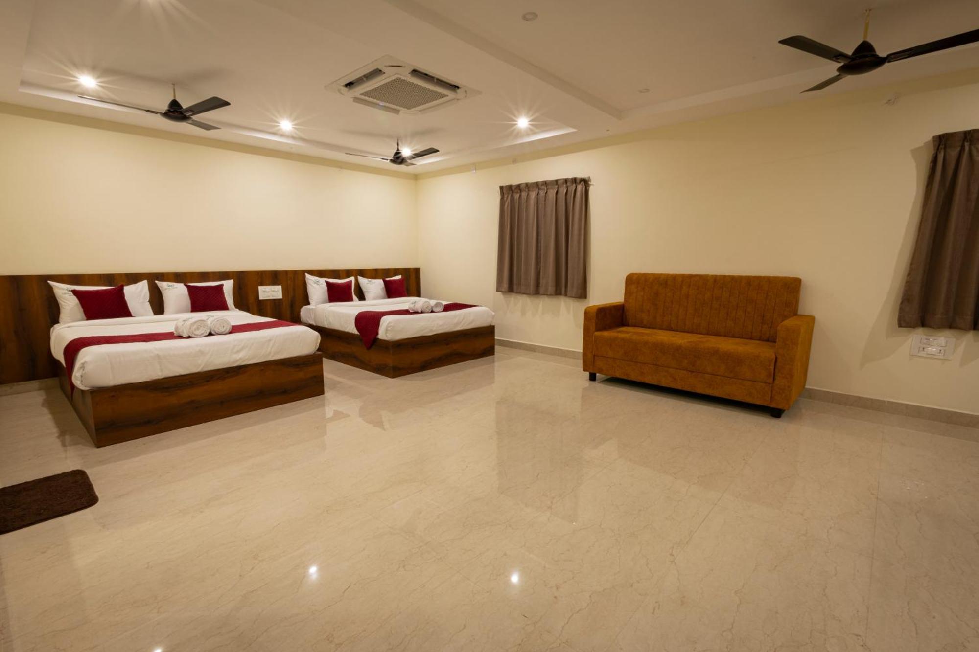 Hotel Olive Nest- Tirupati Bus Stand- 300 Meters, Railway Station- 400 Meters Esterno foto