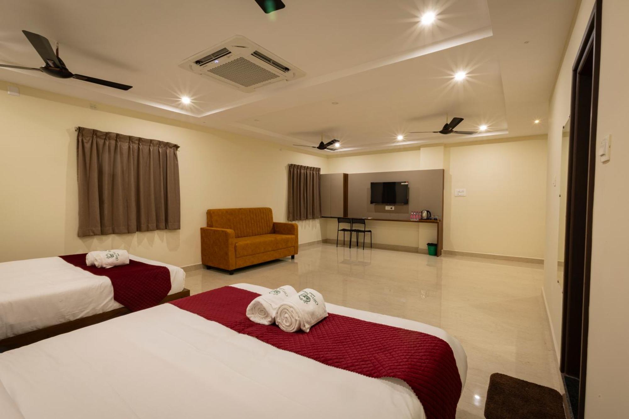 Hotel Olive Nest- Tirupati Bus Stand- 300 Meters, Railway Station- 400 Meters Esterno foto