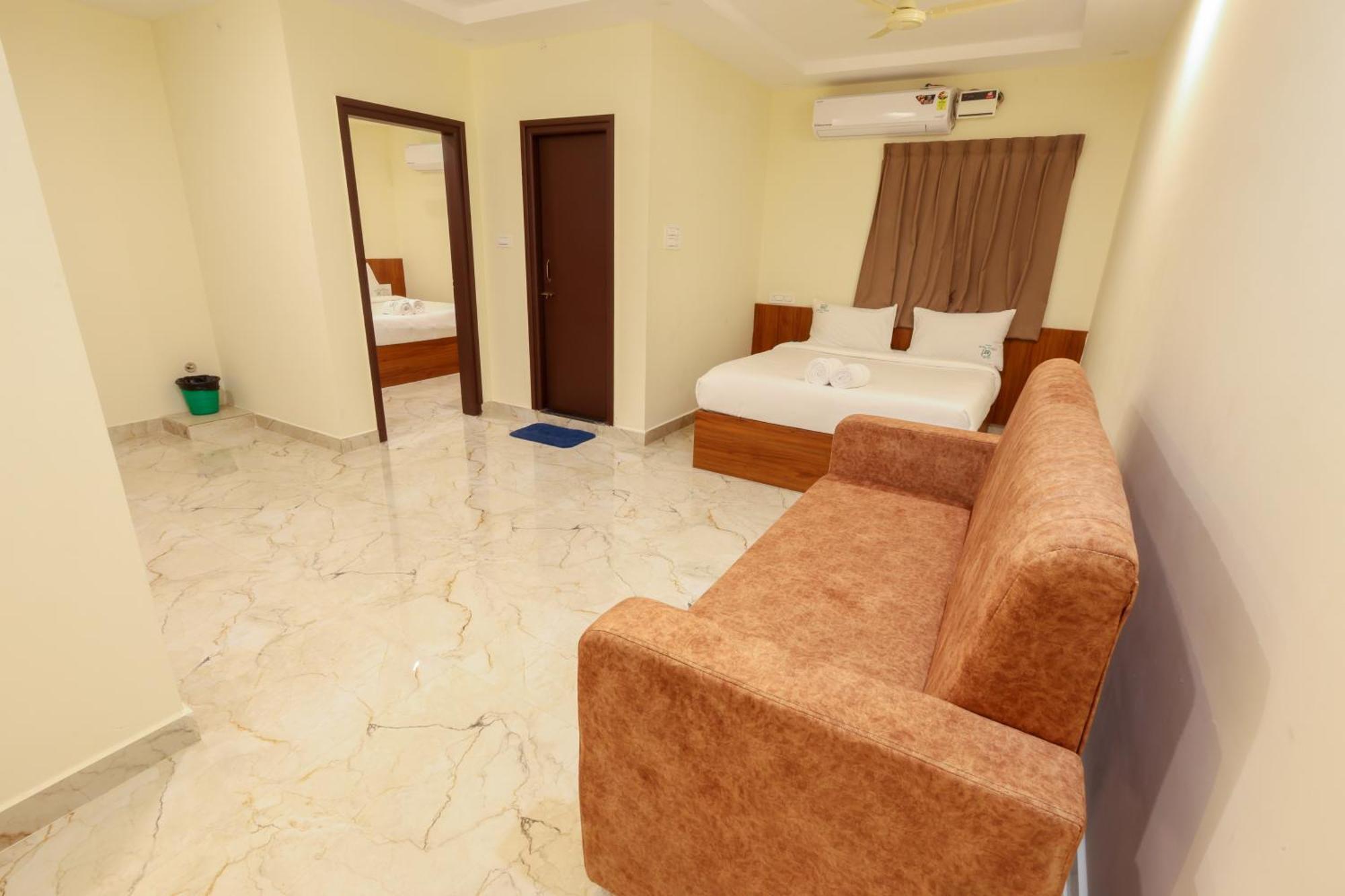 Hotel Olive Nest- Tirupati Bus Stand- 300 Meters, Railway Station- 400 Meters Esterno foto